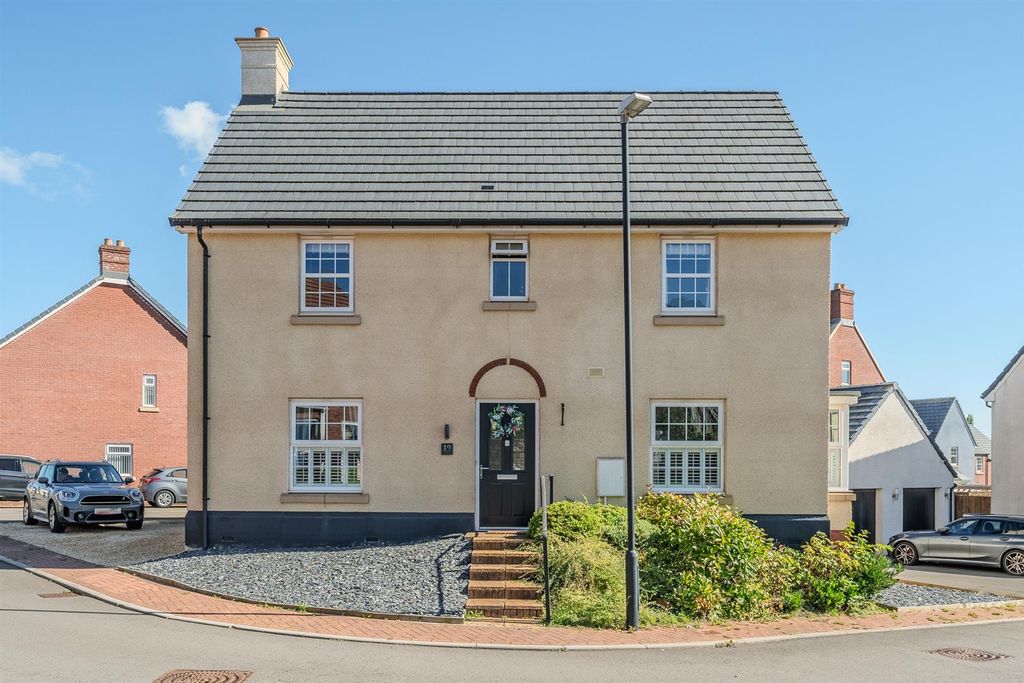 Property photo 1 of 31 19 Lon Ffion-31.Jpg