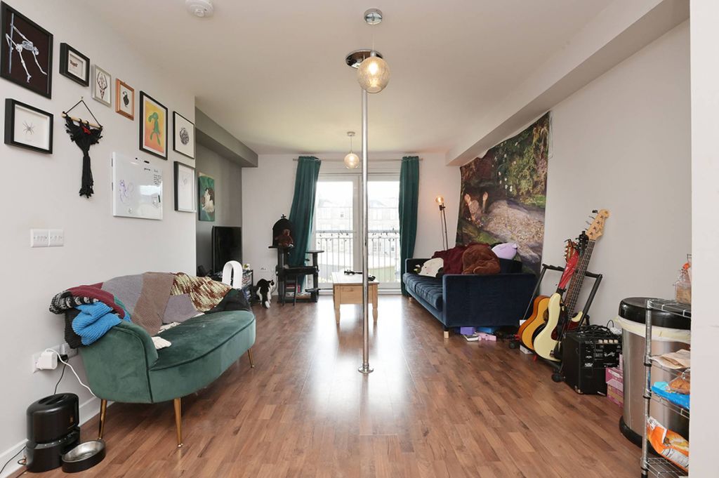 Property photo 3 of 22