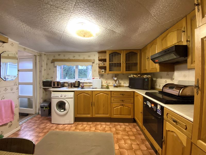 Property photo 3 of 33 Photo 32