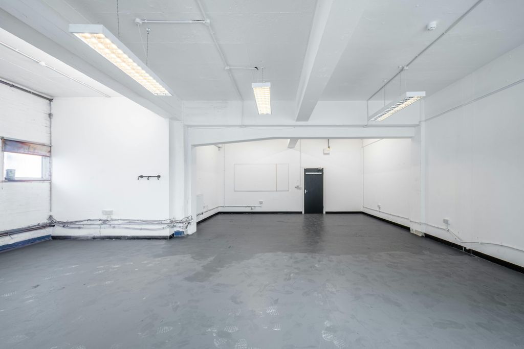 Property photo 3 of 12 Markian Hse U3 - Low Res 4.Jpg