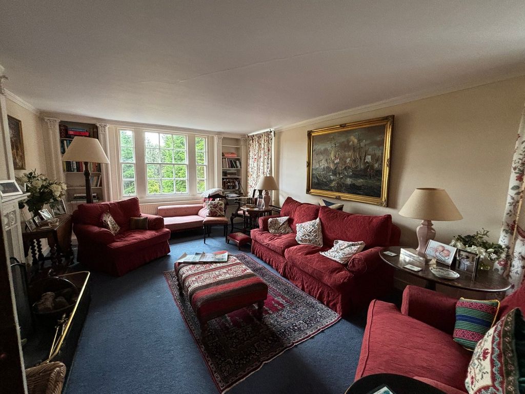 Property photo 3 of 36