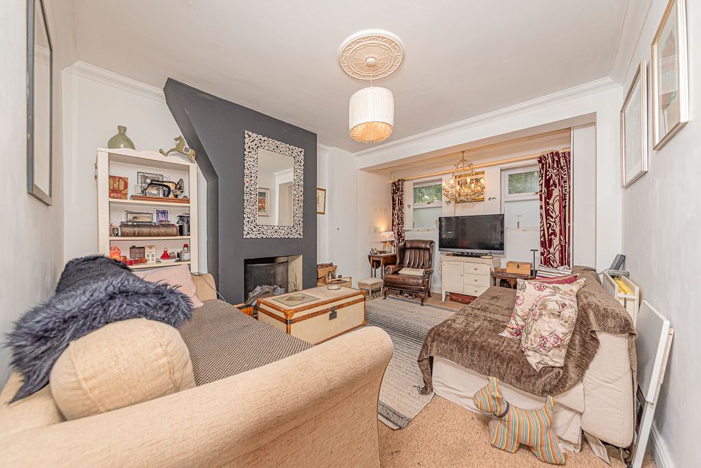 Property photo 2 of 14 Living Room