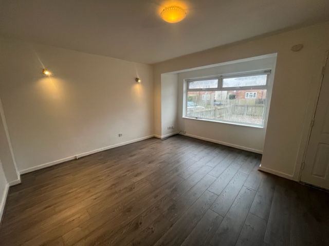 Property photo 2 of 10 Living Room