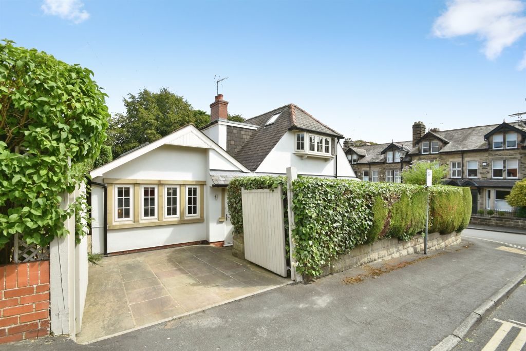 Property photo 2 of 23