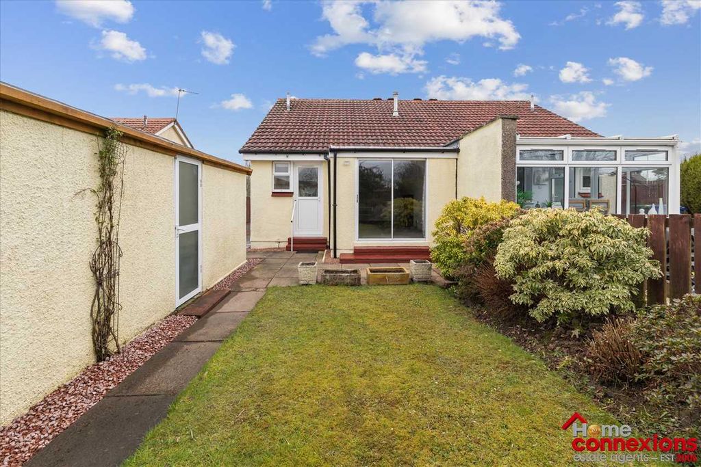 Property photo 2 of 18 Rear Garden