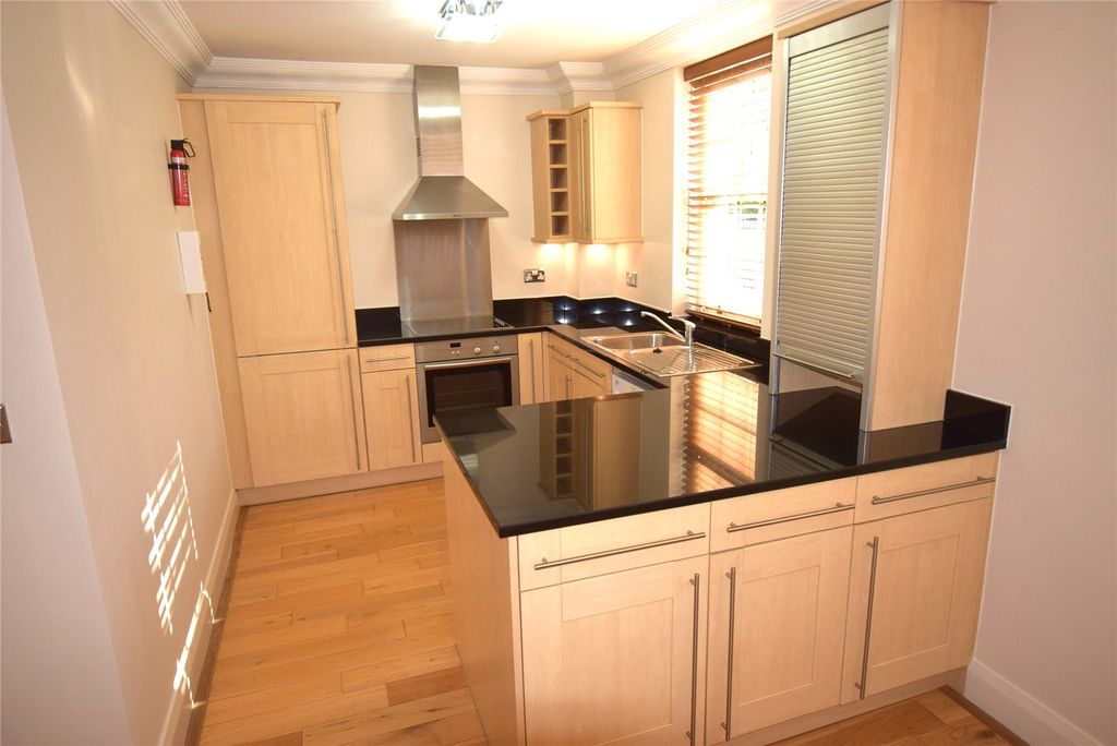 Property photo 2 of 10 Picture No. 07