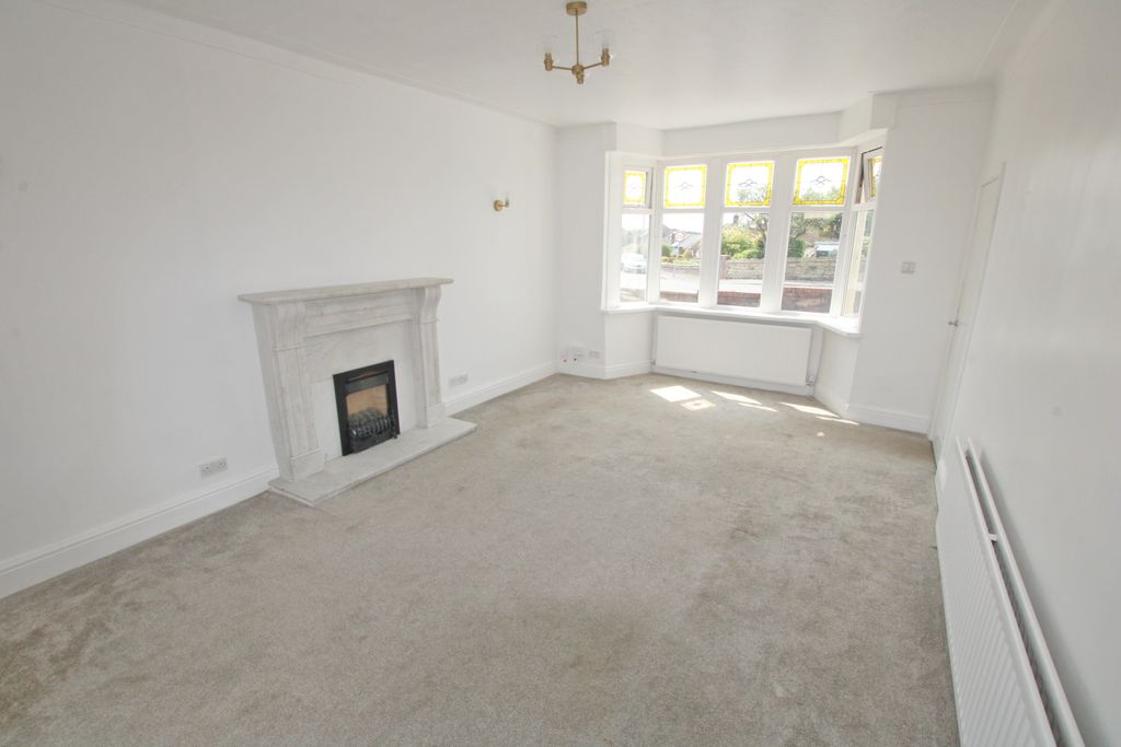 Property photo 2 of 8 2