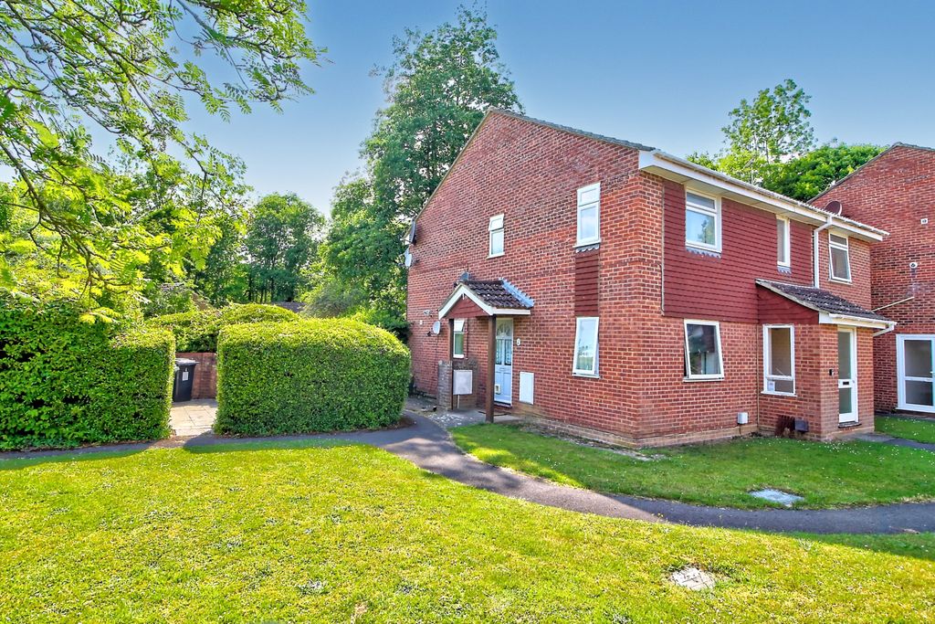 Property photo 1 of 12 Front