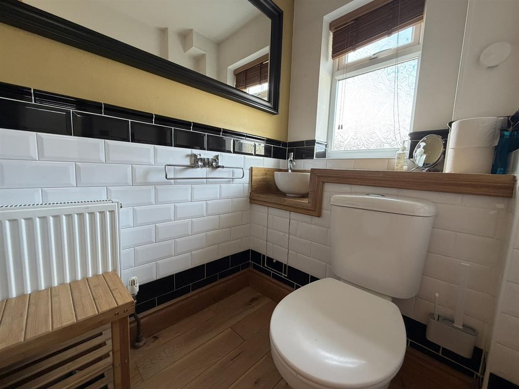 Additional image 6 of 4 bed property for saleConiston Close, Daventry NN11