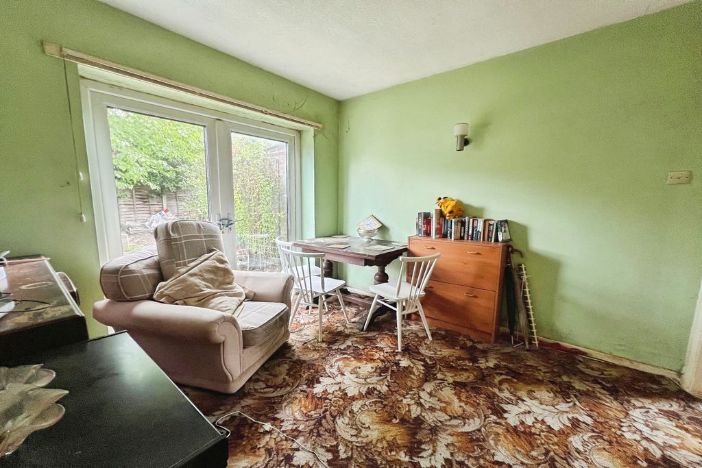 Property photo 3 of 13 Dining Room