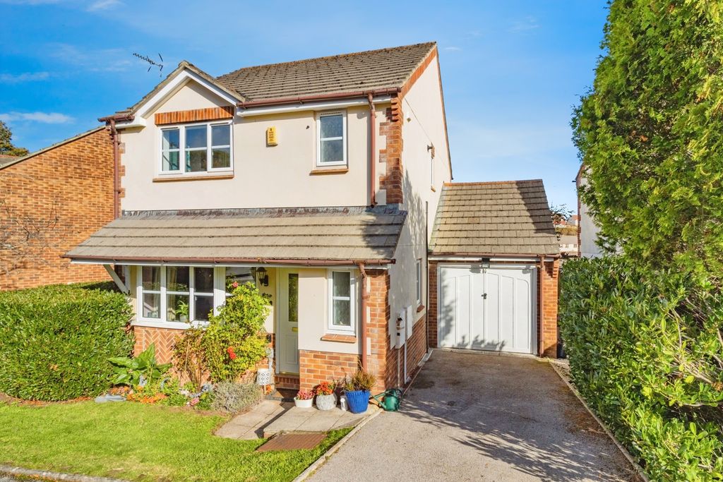 Property photo 2 of 18 Photo