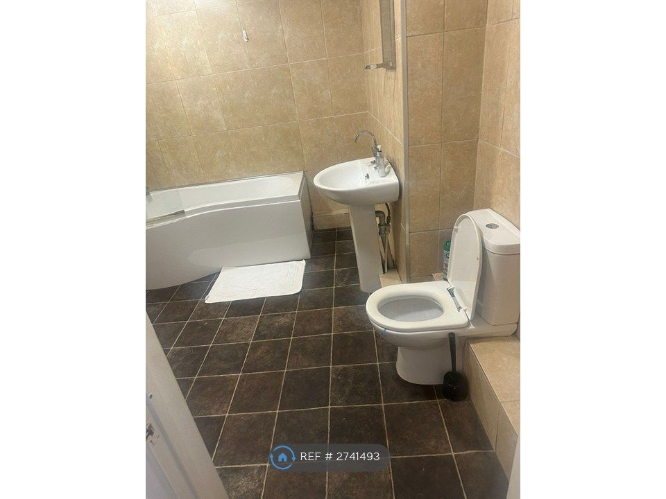 Property photo 1 of 2