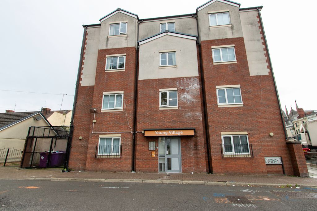 Property photo 1 of 8
