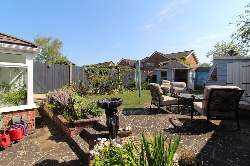 Property photo 2 of 17