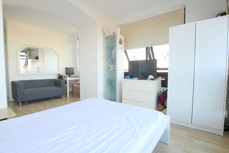 Property photo 2 of 13 2