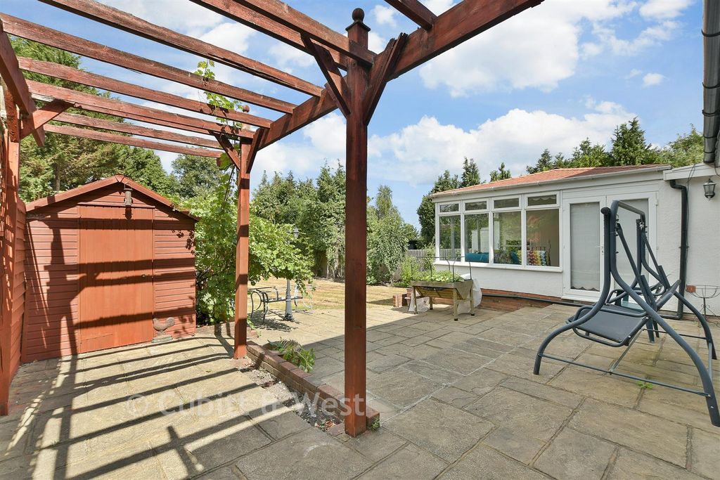 Property photo 3 of 16 Patio / Decking
