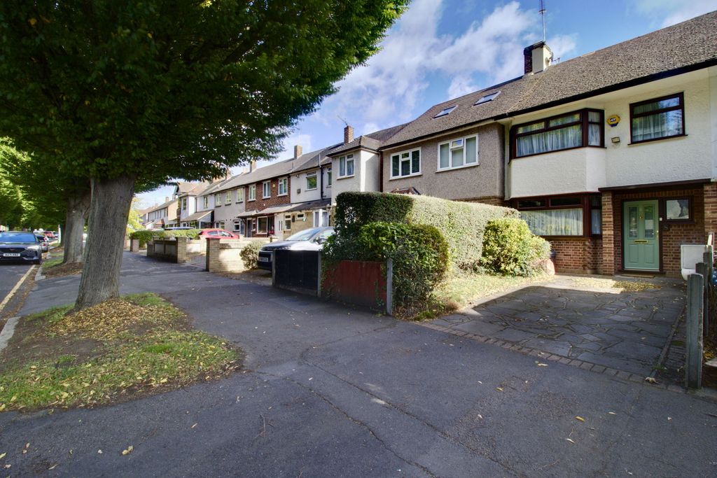 Property photo 1 of 19