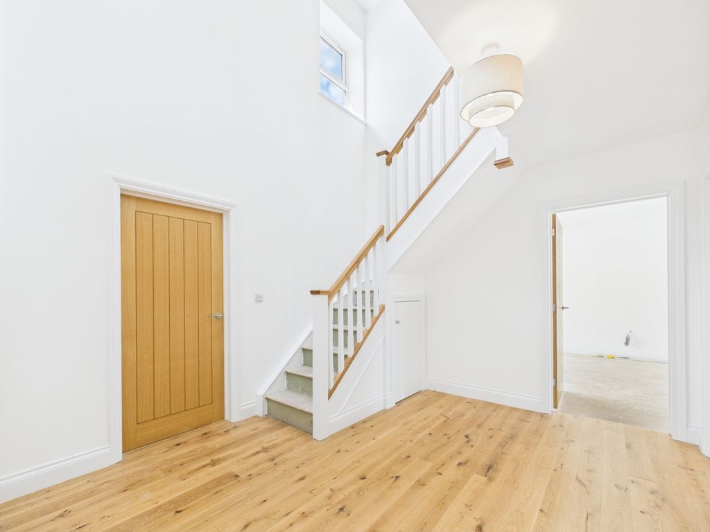 Property photo 3 of 30 Picture No. 05