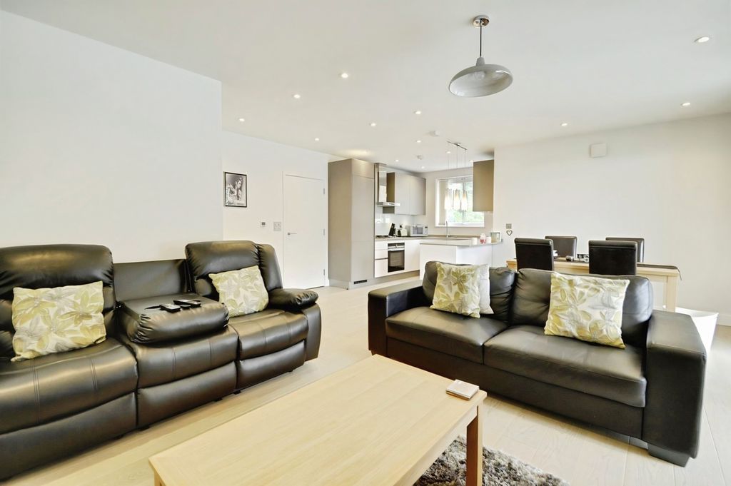 Property photo 1 of 14 Pbox-Img.Jpg