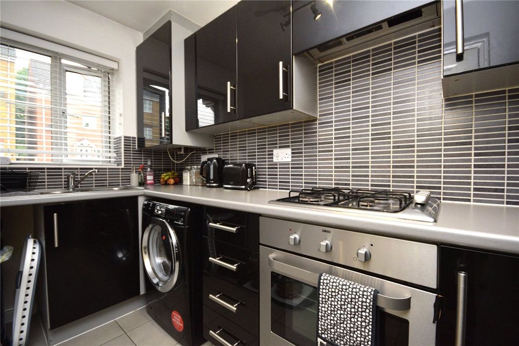 Property photo 3 of 10 Picture No. 06