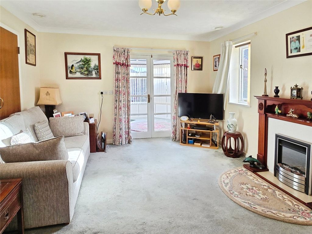 Property photo 2 of 14 Living Room