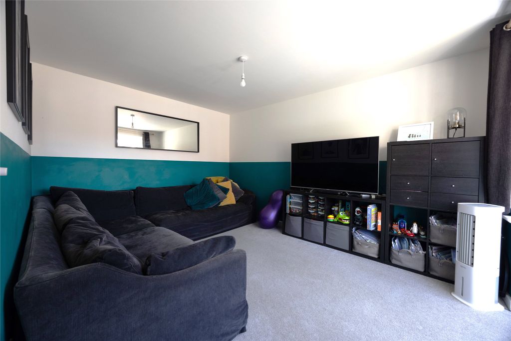 Property photo 2 of 13 Picture No. 50