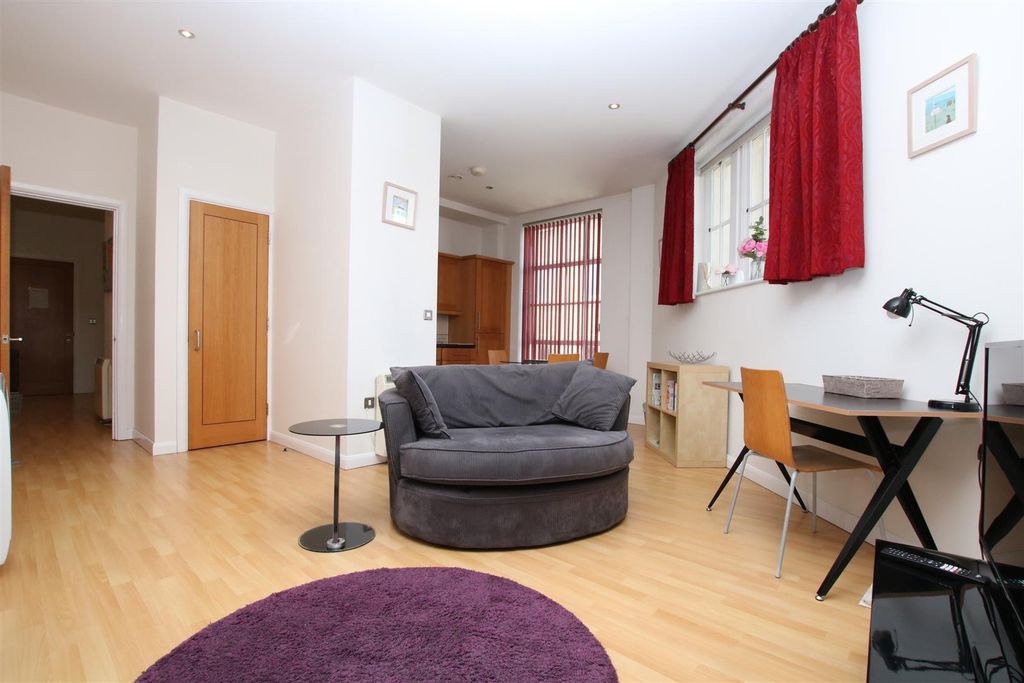 Property photo 3 of 10 Open Plan Living Kitchen.Jpg