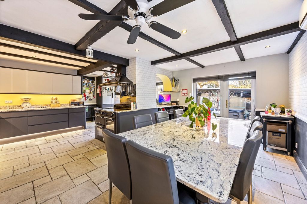 Property photo 2 of 26 Kitchen/Dining