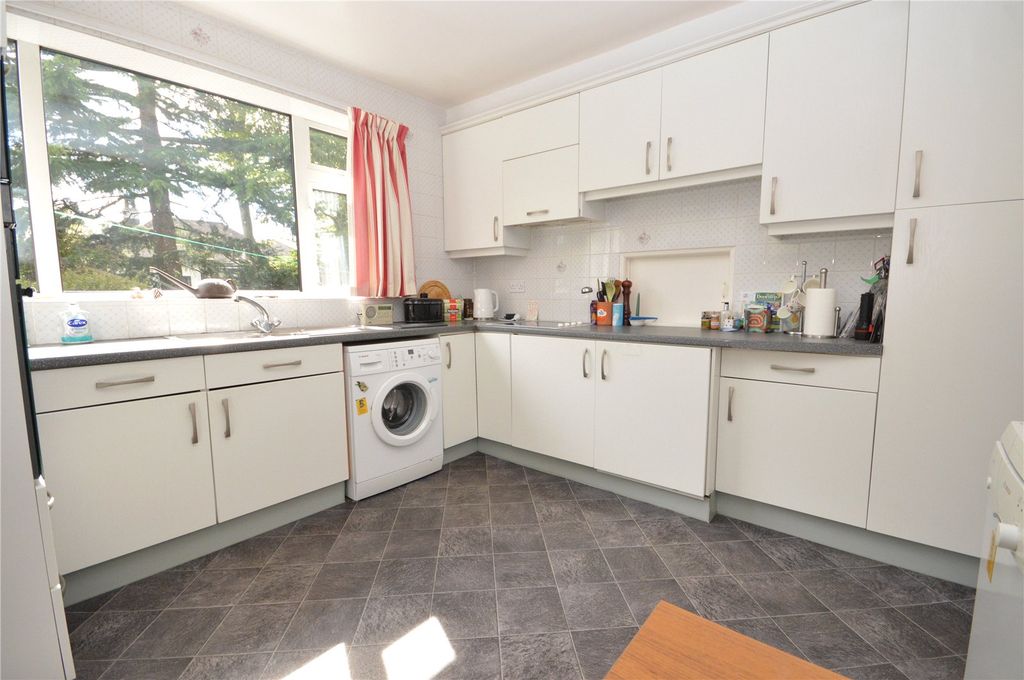 Property photo 2 of 15 Picture No. 06