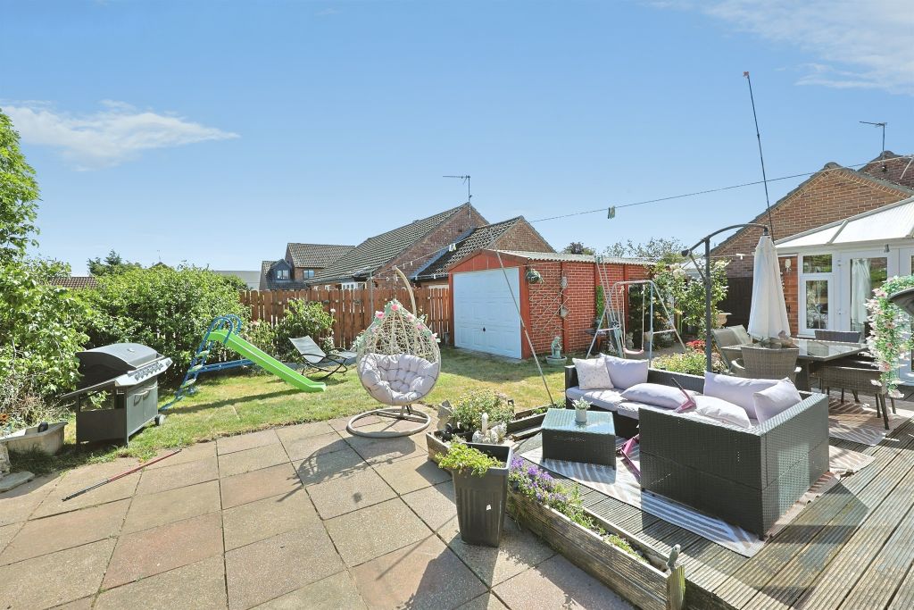 Property photo 2 of 20