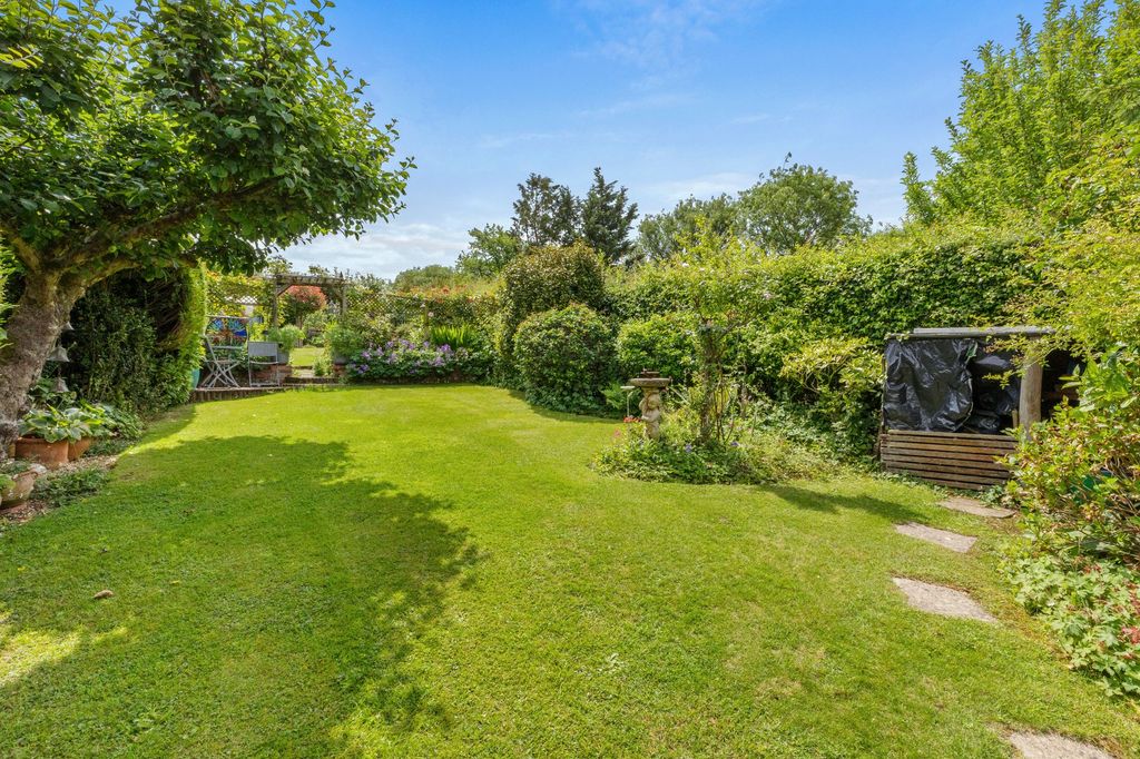 Property photo 3 of 17