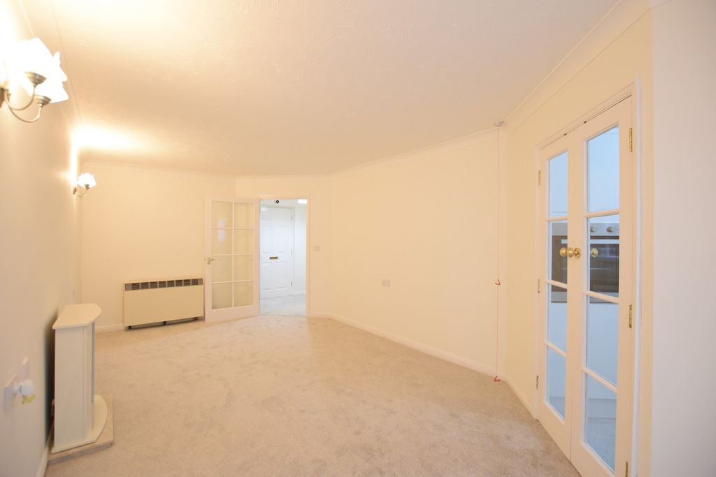 Property photo 2 of 14 Lounge-Dining Room