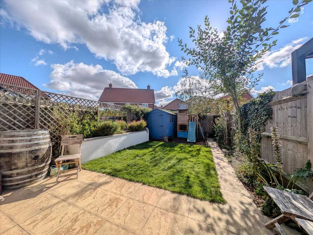 Property photo 2 of 13