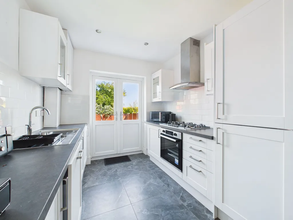 Edwards Lane, Nottingham NG5 - View 6