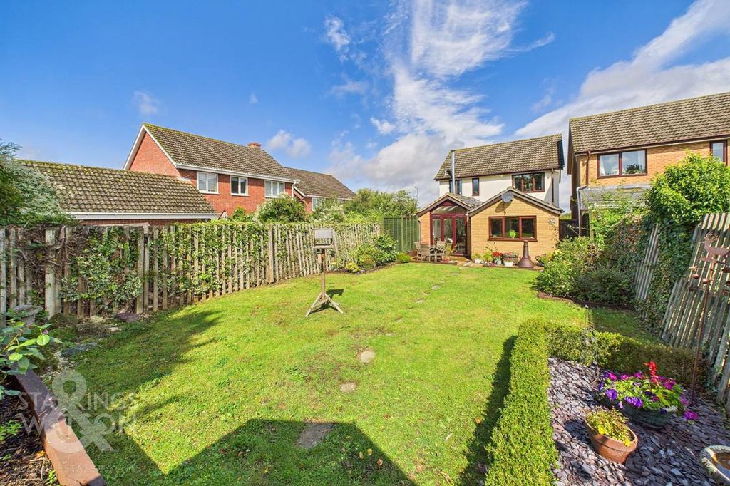 Property photo 3 of 27