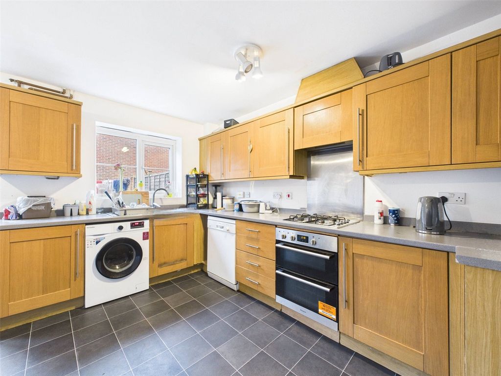 Property photo 3 of 17 Picture No. 14