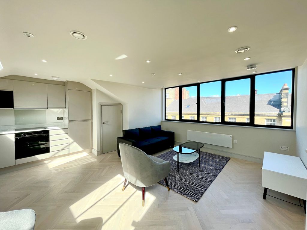 Property photo 3 of 19