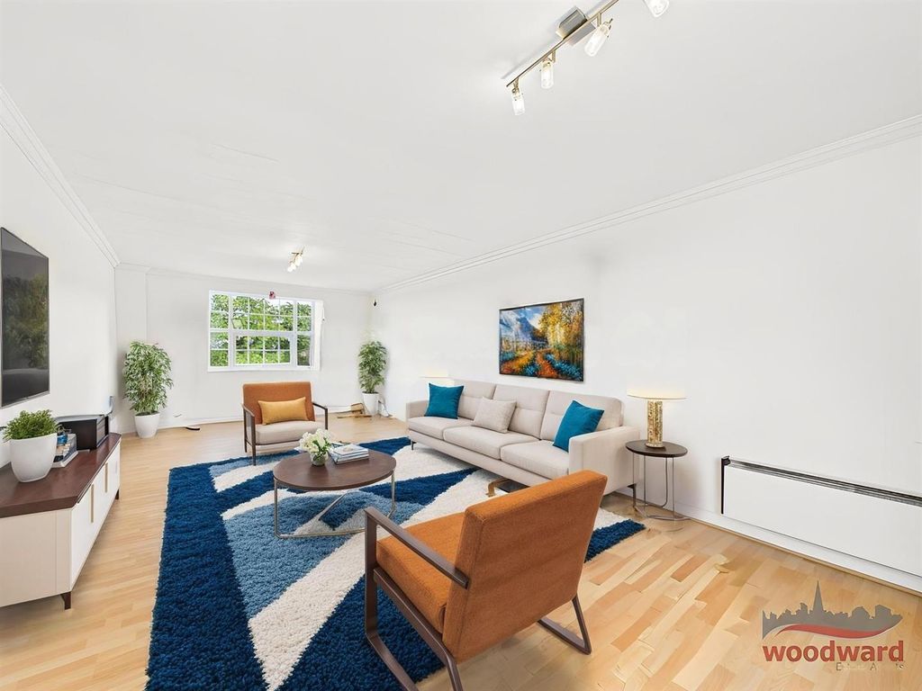 Property photo 2 of 15 Living Room