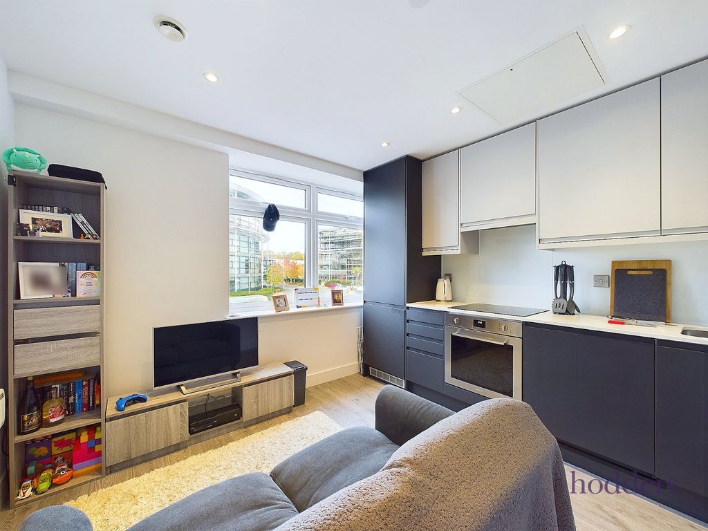 Property photo 1 of 7 Picture No. 10