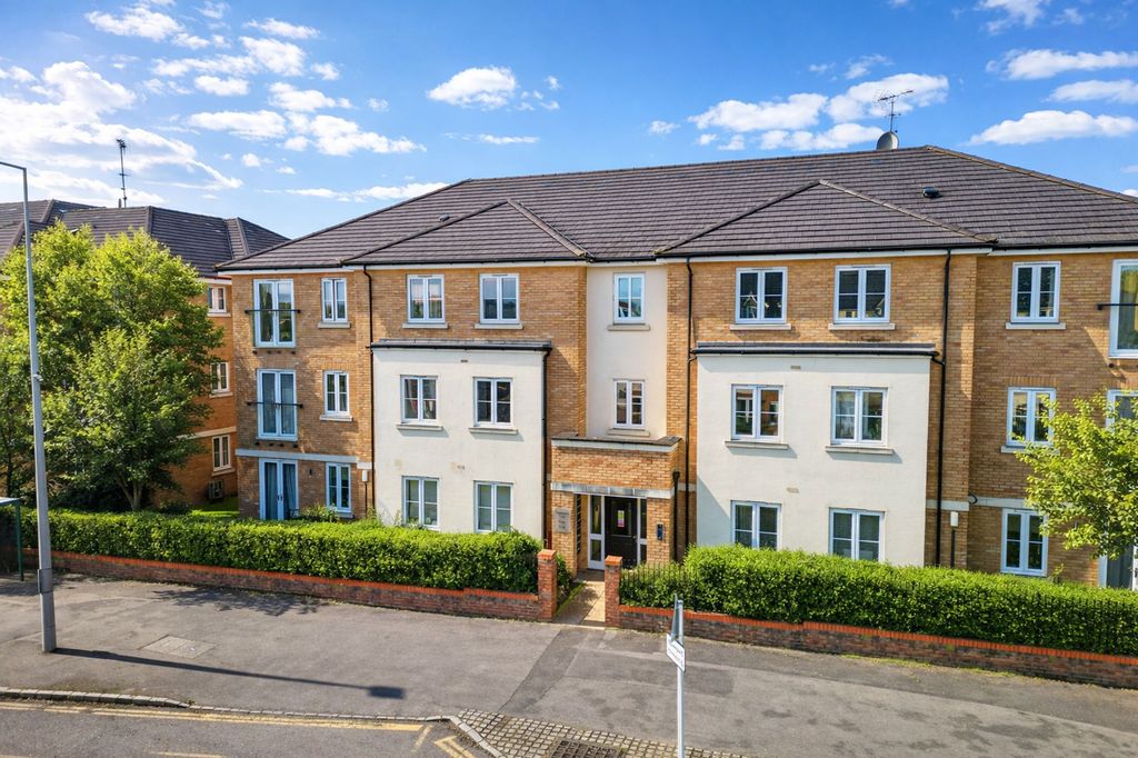 Property photo 1 of 14 Front