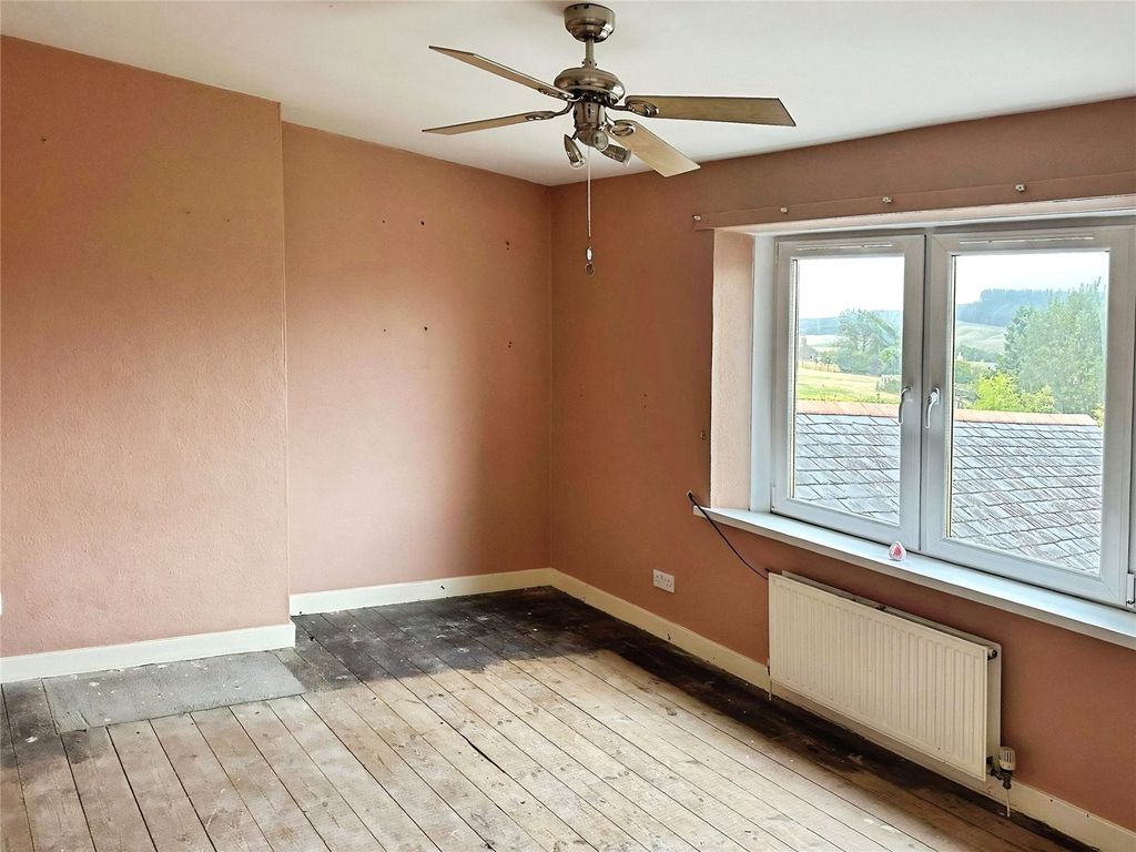 Property photo 3 of 21 Bedroom