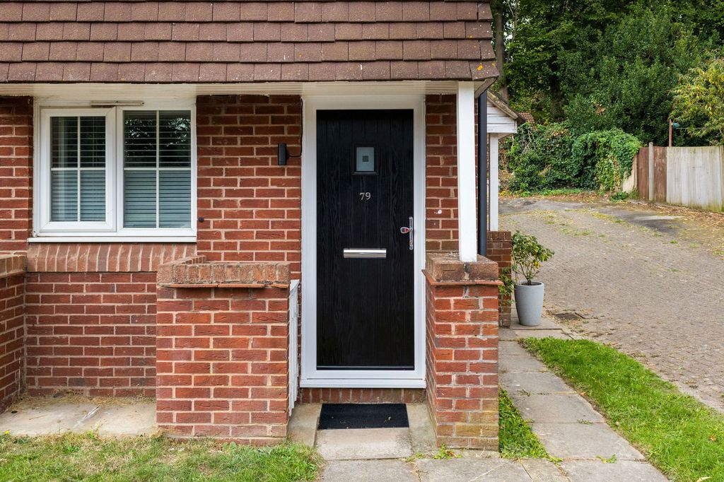 Property photo 2 of 13