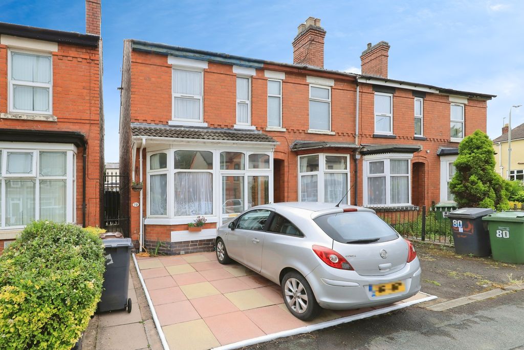 Property photo 1 of 17 Photography