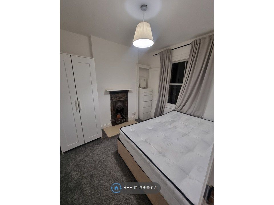 Property photo 2 of 3