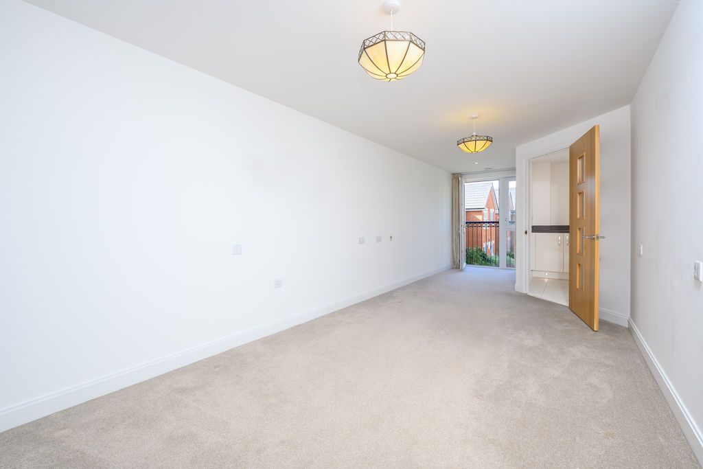 Property photo 3 of 11 Photo 8