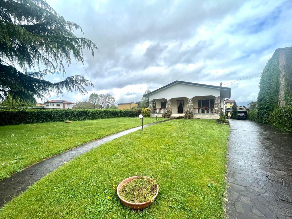 Property photo 1 of 29