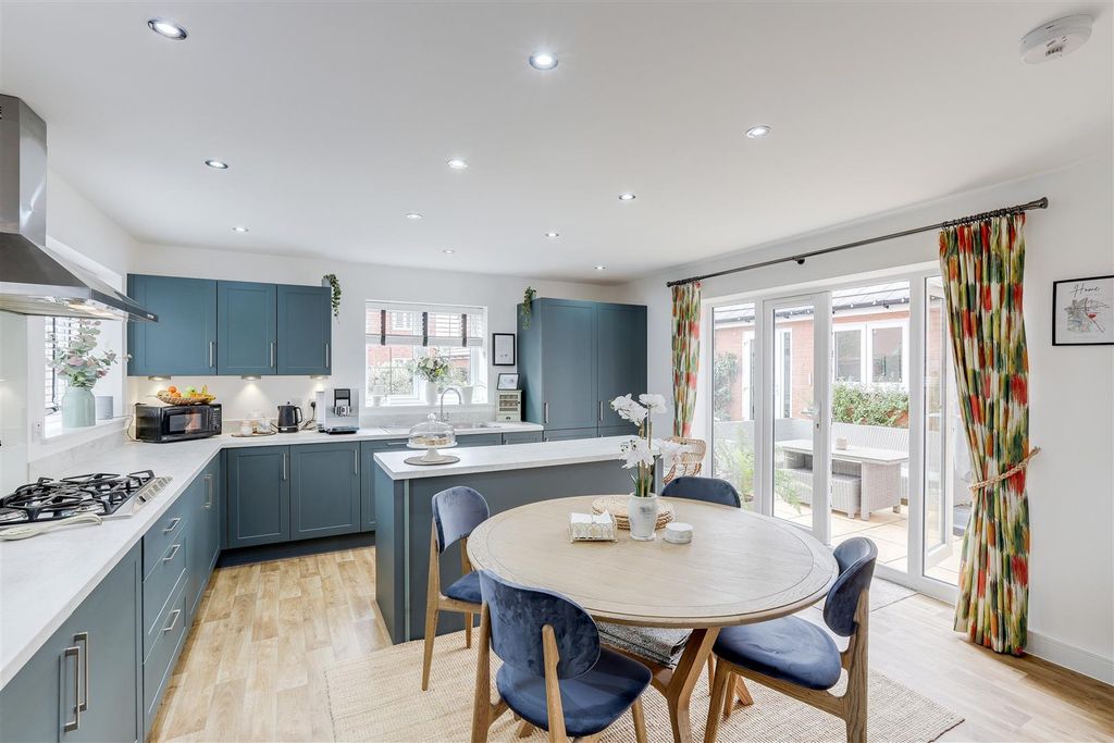 Property photo 3 of 33 021025_21.Jpg