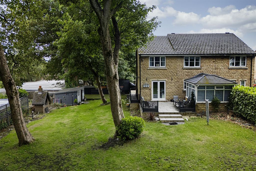 Property photo 3 of 56