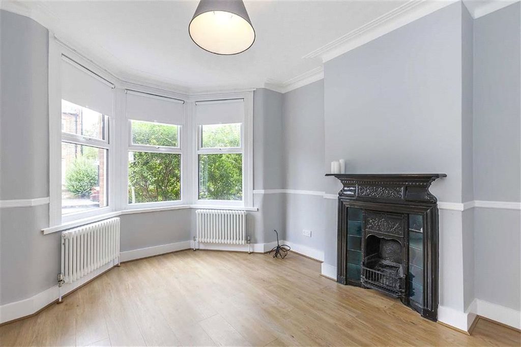 Property photo 2 of 10 2