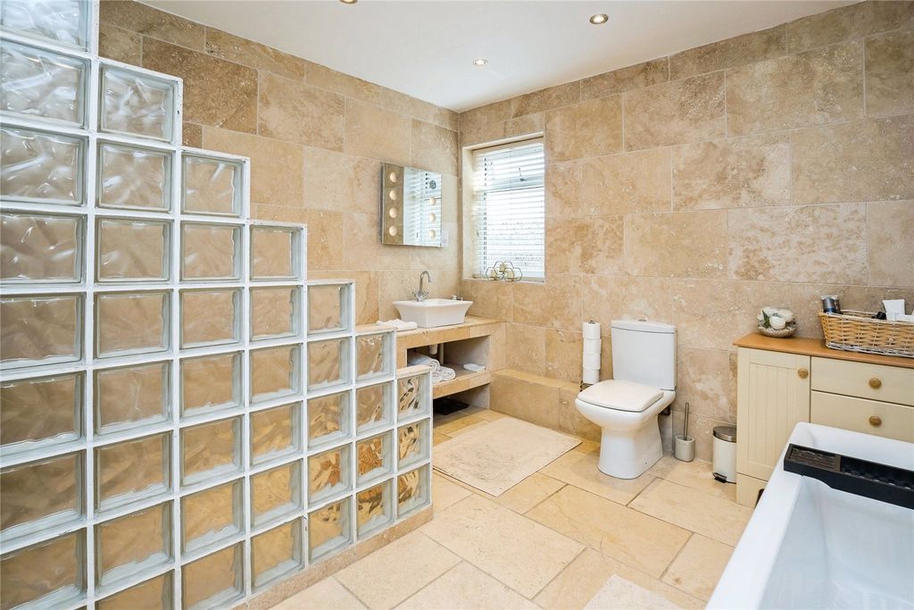 Additional image 29 of 5 bed bungalow for saleTan Y Graig, Cefn Mawr, Wrexham, Wrecsam LL14